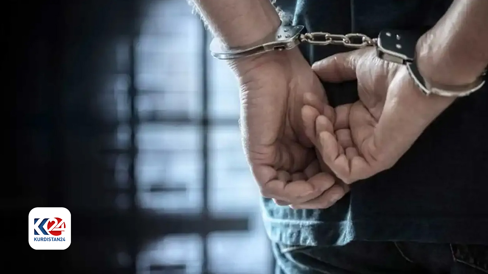 Emniyet binasından kaçmaya çalışırken 2. kattan düştü